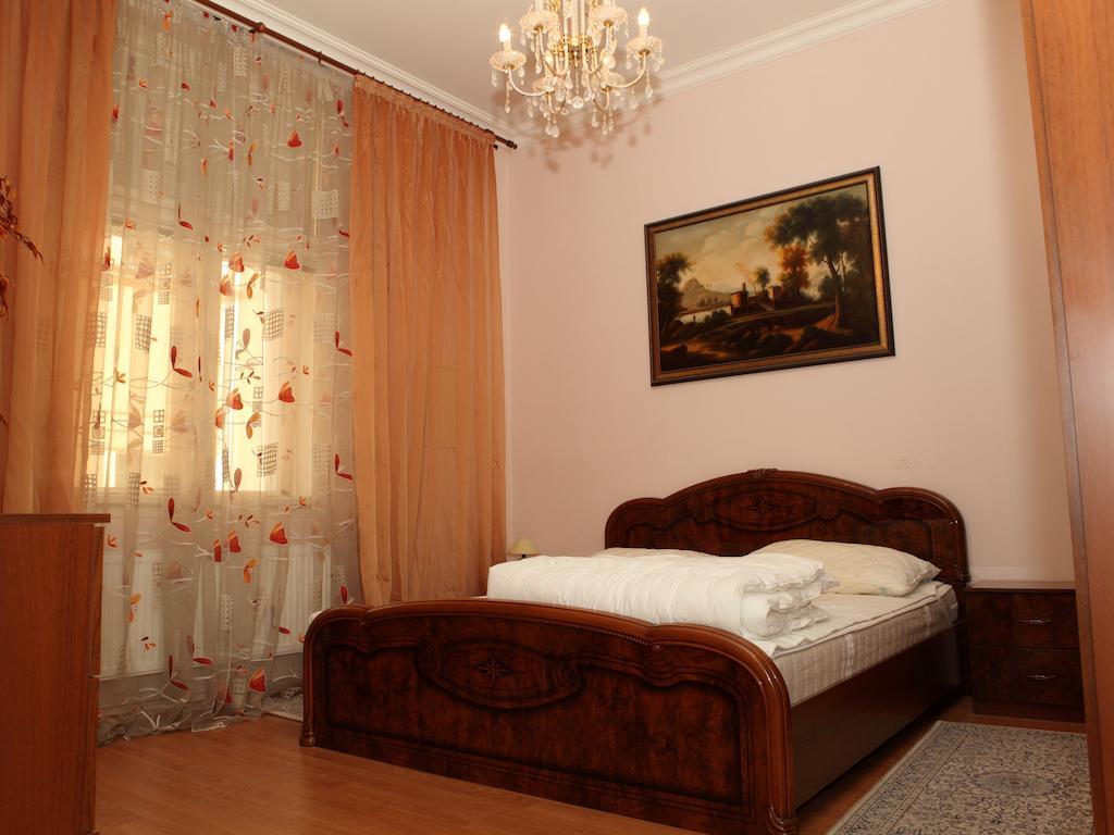 7K - Apartmany Lazenska Karlovy Vary Ruang foto