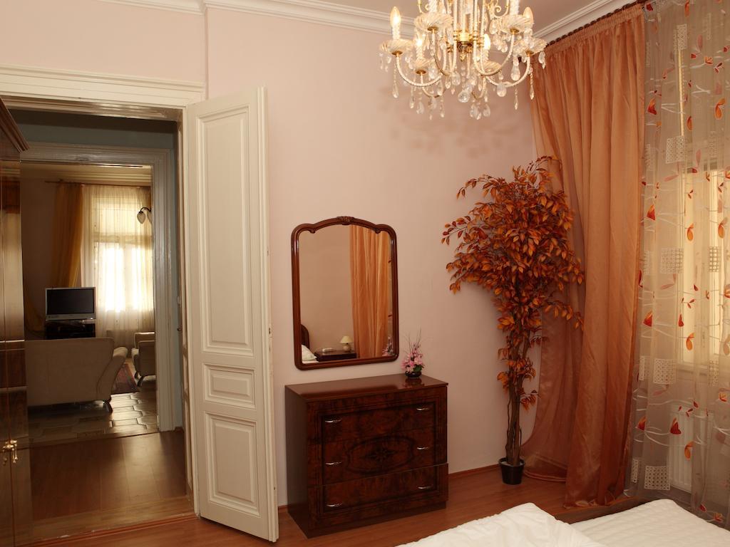 7K - Apartmany Lazenska Karlovy Vary Bagian luar foto