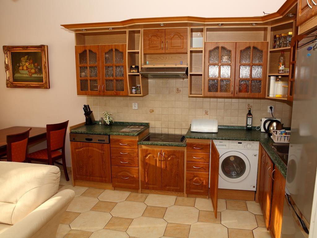 7K - Apartmany Lazenska Karlovy Vary Bagian luar foto